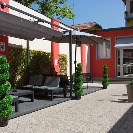 Metro Young Турин