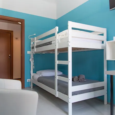 Metro Young * Турин