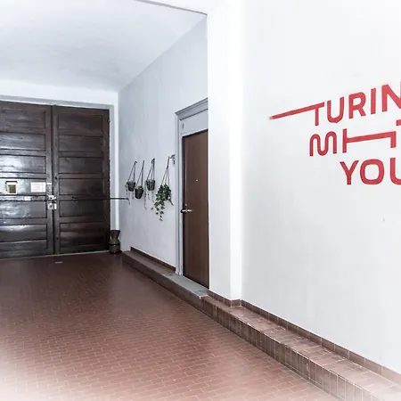 Metro Young * Turín