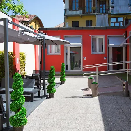 בית הארחה Metro Young