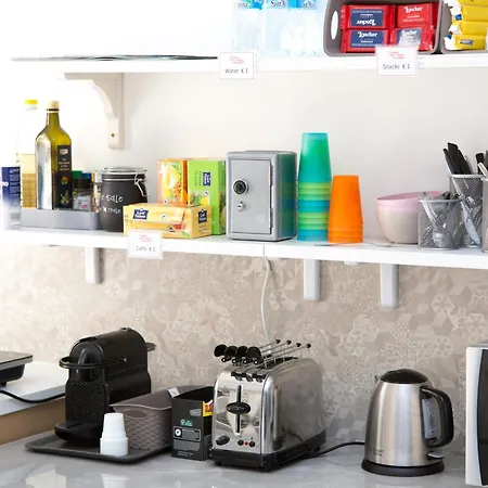 Metro Young بيت ضيافة تورينو